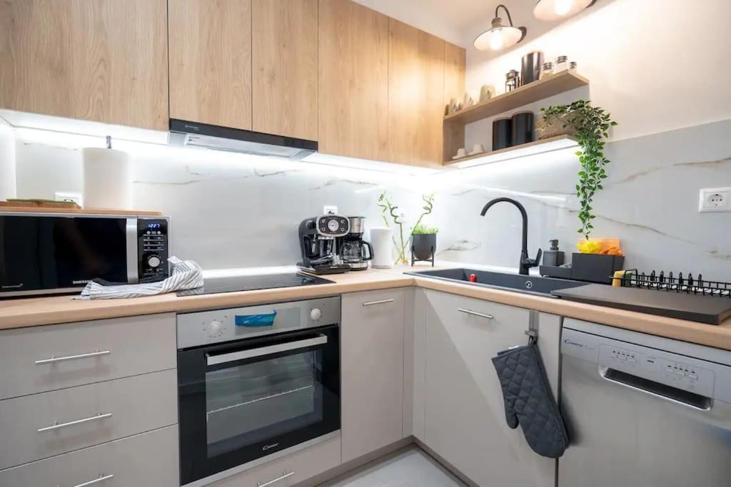 Piraeus Cozy Apartment For 4 Persons Exterior foto